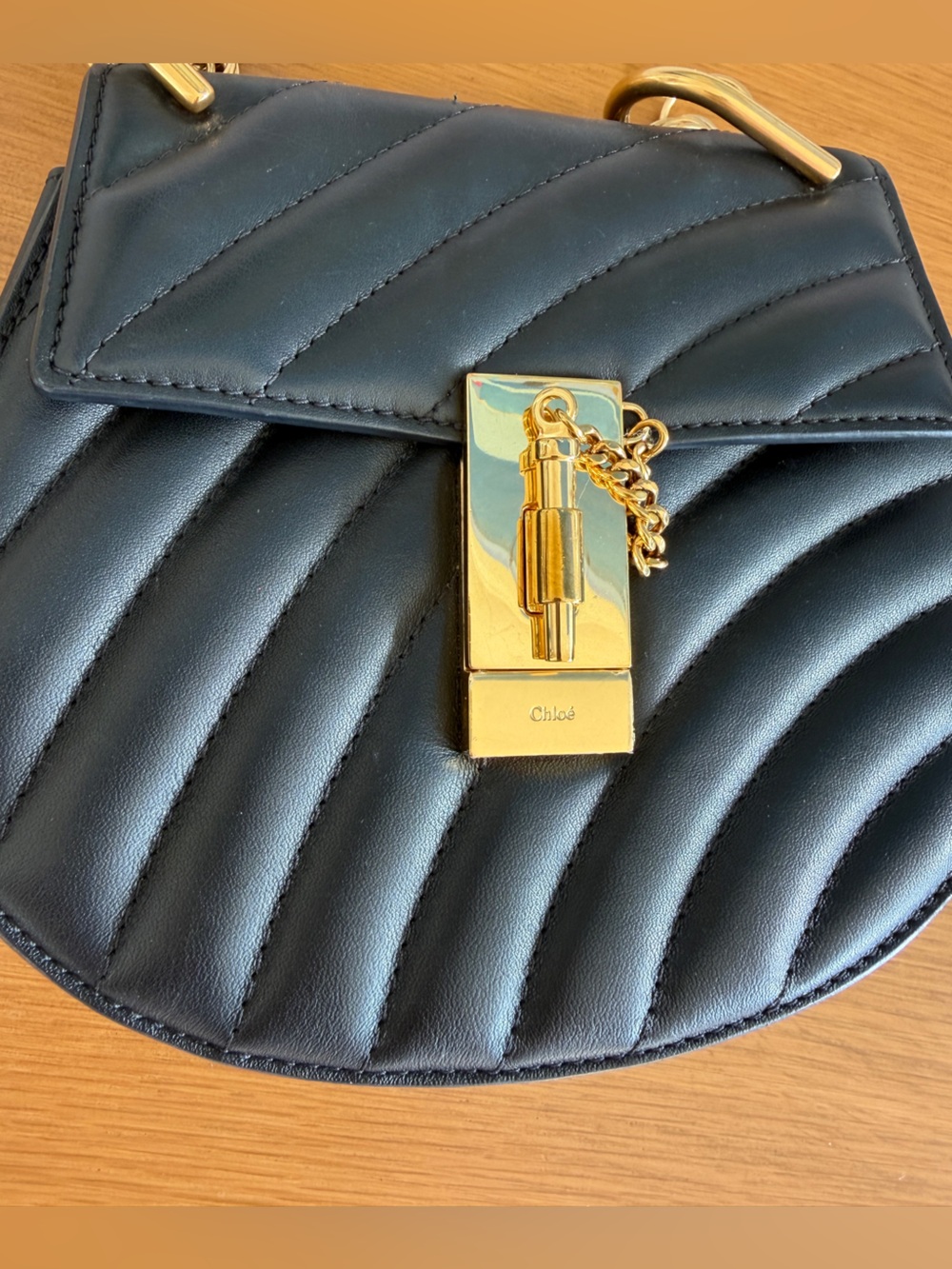 Chloe Quilted Drew Bijou Chain-Shoulder Leather Bag in Black with Gold - Picture 10 of 12